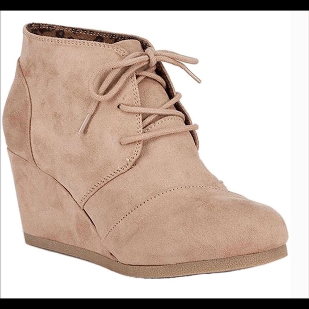 Lace up Oxford ankle booties